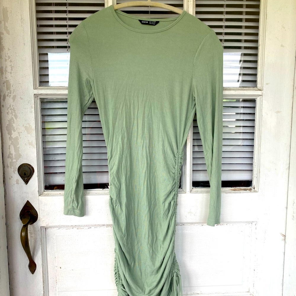 green long sleeve mid tight dress